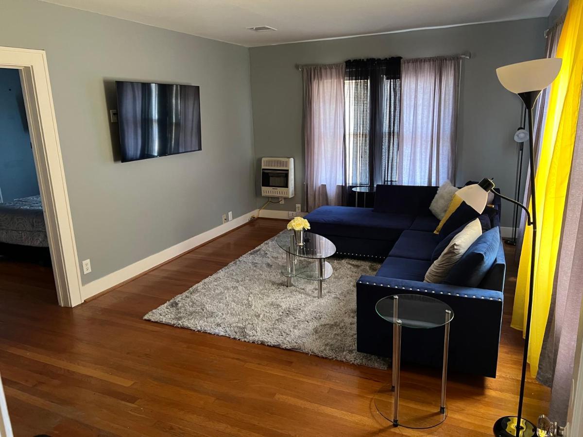2Nd Level Duplex, Downtown Houston Near Toyota Center, Smoking Allowed On Balcony! Apartment Bagian luar foto